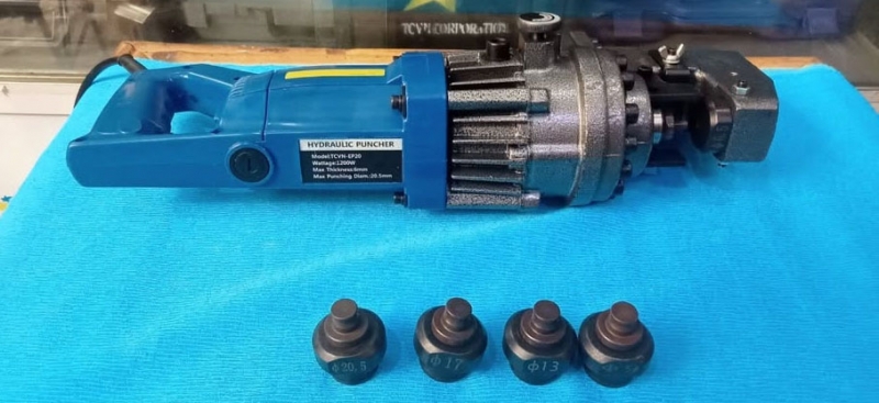 Máy đột thủy lực dùng điện Ø6.5 -20.5mm TCVN-EP20