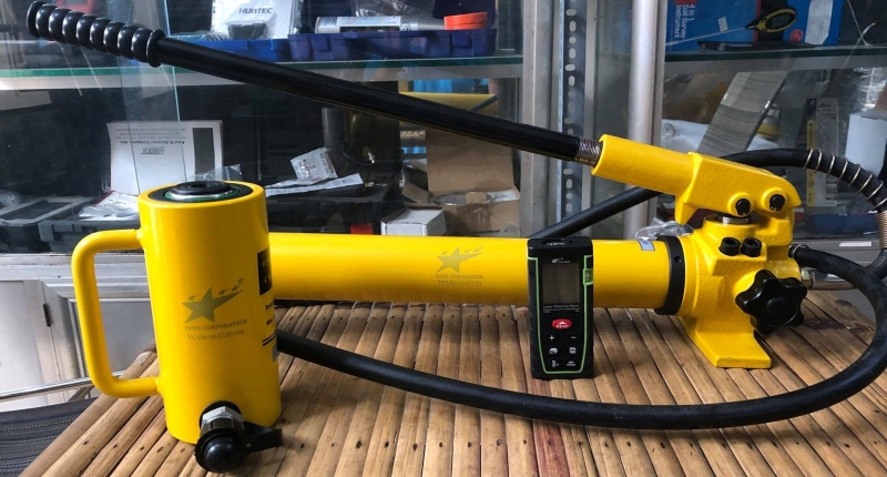 Kích thủy lực 20 tấn TCVN-NHC20100 – hành trình 100mm