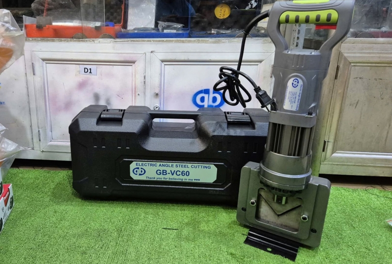Máy cắt sắt V 60 × 60mm TCVN-VC60